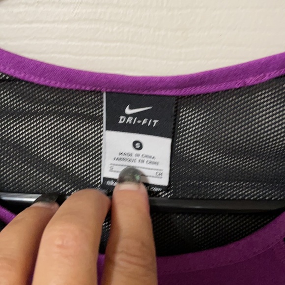 🐝 Nike Dryfit long sleeve shirt - Picture 2 of 9